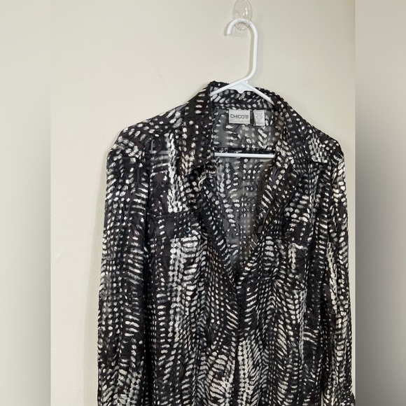 Chico's Black White Silk Lightweight Burnout Art-to-Wear Shirt Тор Button Down 1 - Picture 2 of 11